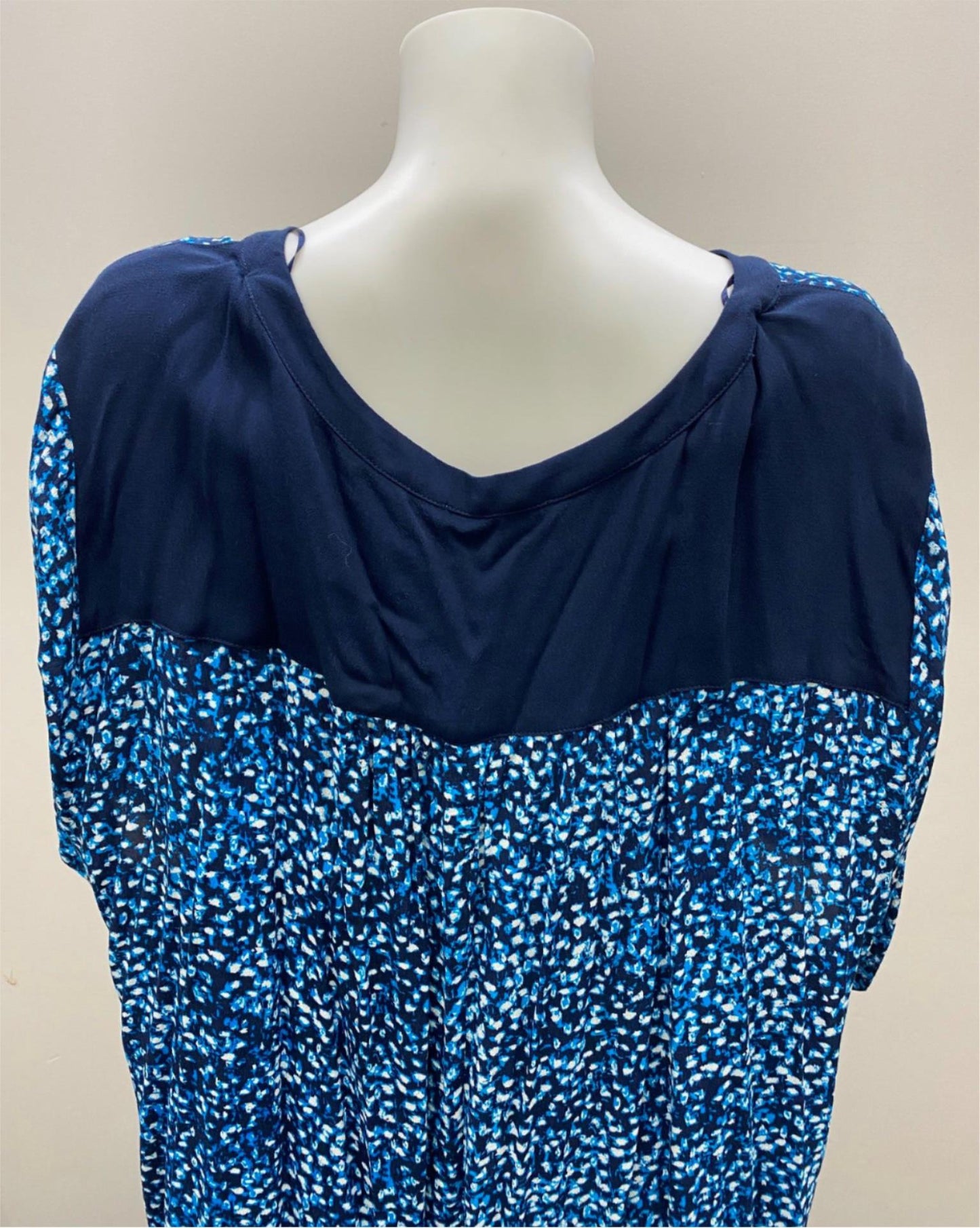 Regatta Woman Polyester Blue Navy Spotted Dress Ladies Size 24 NEW