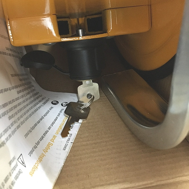 Auto XS Yellow Key Lockable Quick Install Powder Coated Metal Wheel Clamp NEW