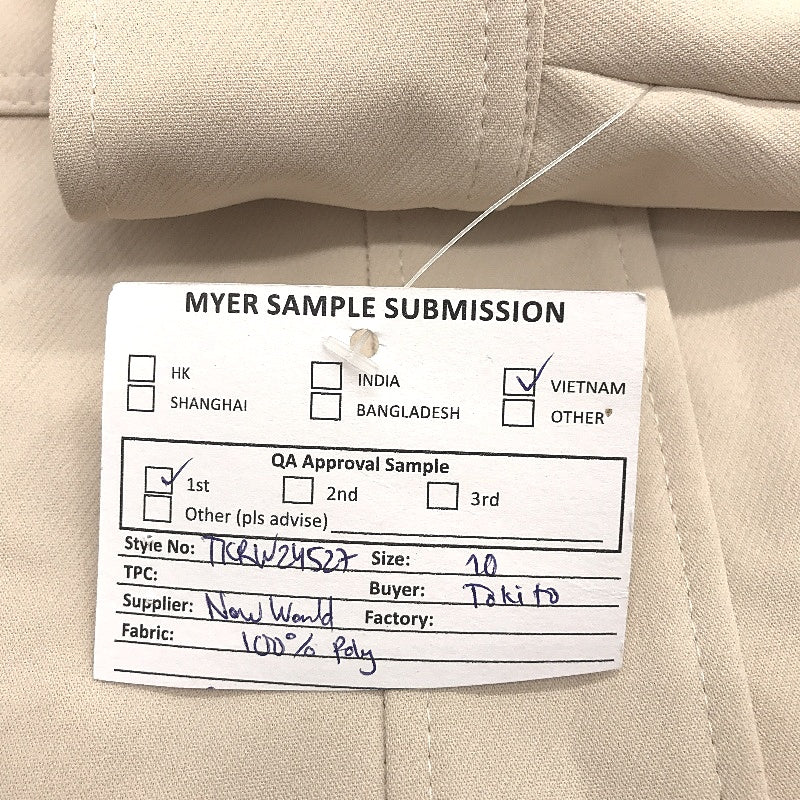 New World Myer Tokito Sample Beige Button Up Short Jacket Ladies Size 10 NEW