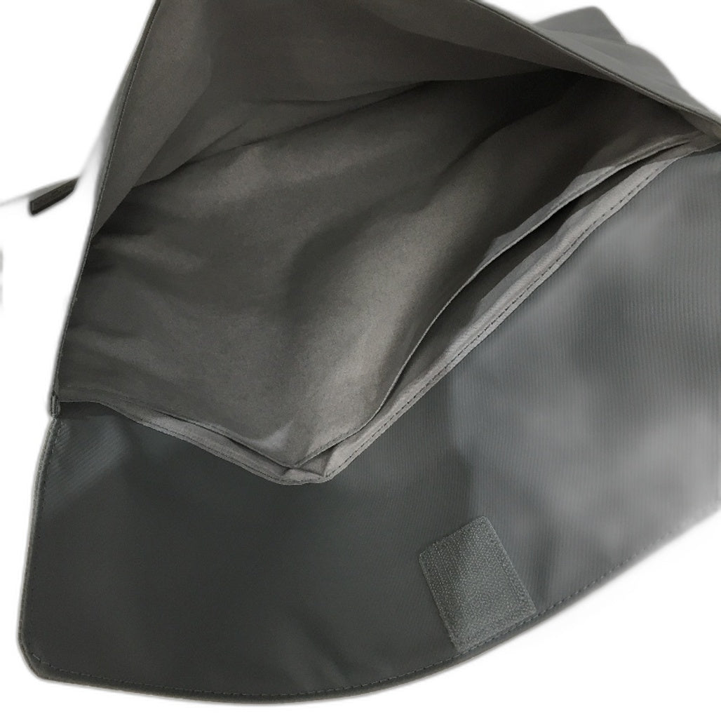 ARZOPA 16.1 Inch PU Leather Portable Monitor Travel Sleeve Bag in Grey NEW