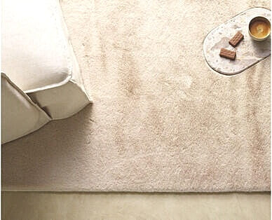 Kirkton House Super Soft Faux Rabbit Fur Plush Light Cream Floor Rug NEW