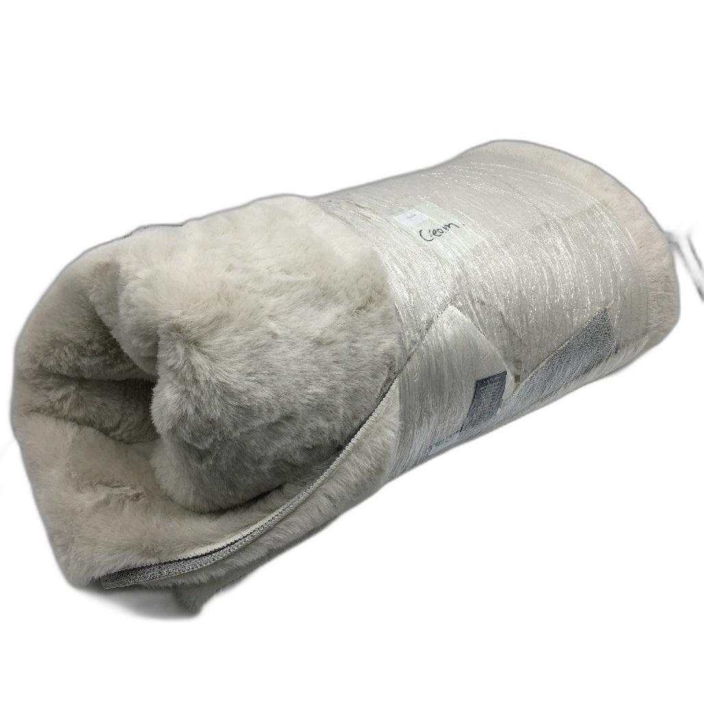 Kirkton House Super Soft Faux Rabbit Fur Plush Light Cream Floor Rug NEW