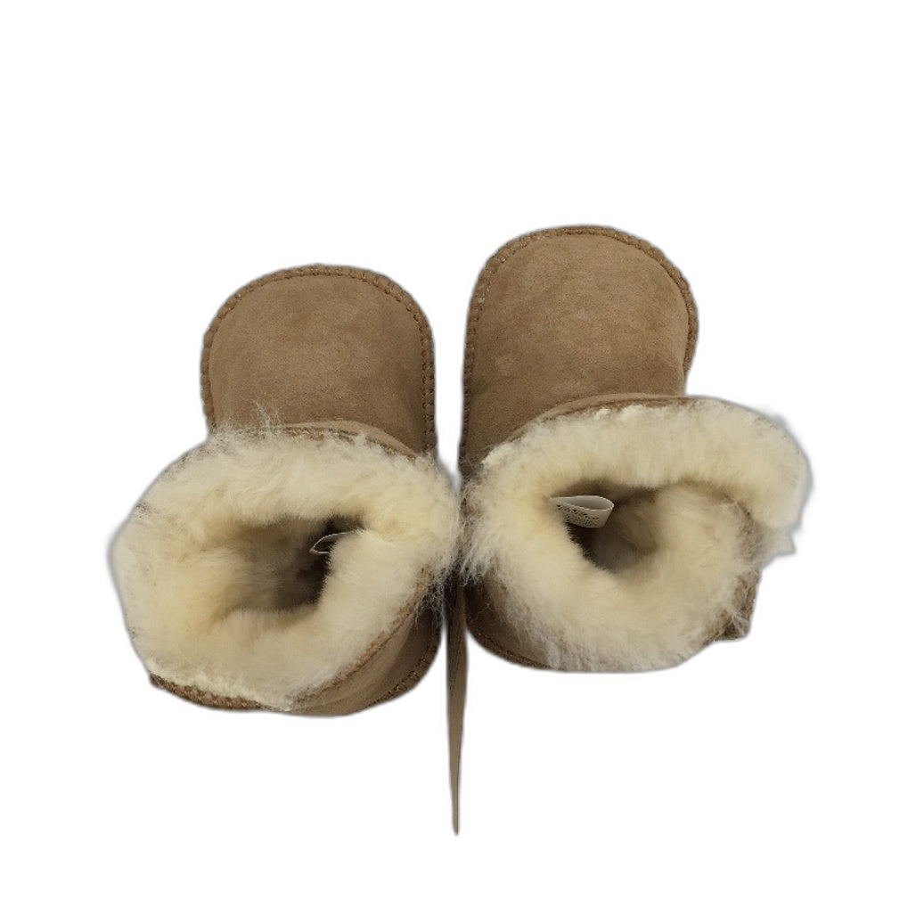 UGG Oz Shepherd Baby Toddler Chesnut Sheepskin Booties Size S NEW