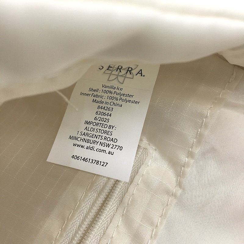 Serra White Quilted Crossbody Bag With Adjustable Straps Magnetic Closure New