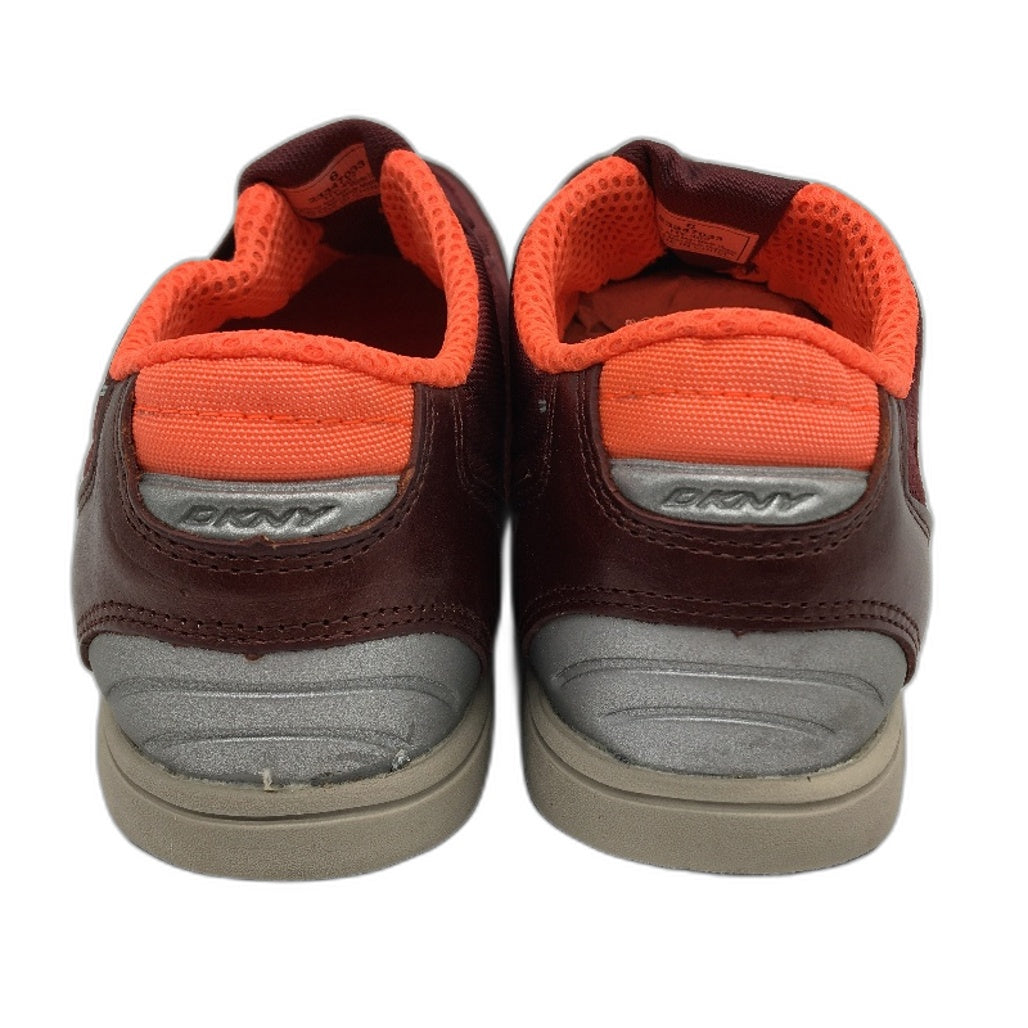 DKNY Mulberry Leather Empire Luxe Slip On Casual Sneaker Shoe Ladies Size 6 NEW