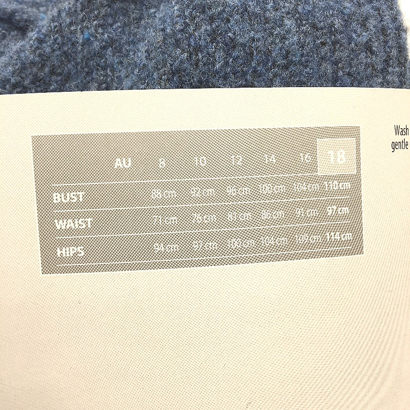 Serra Soft Navy Blue Knit Style Button Up Short Cardigan Ladies Size 18 NEW