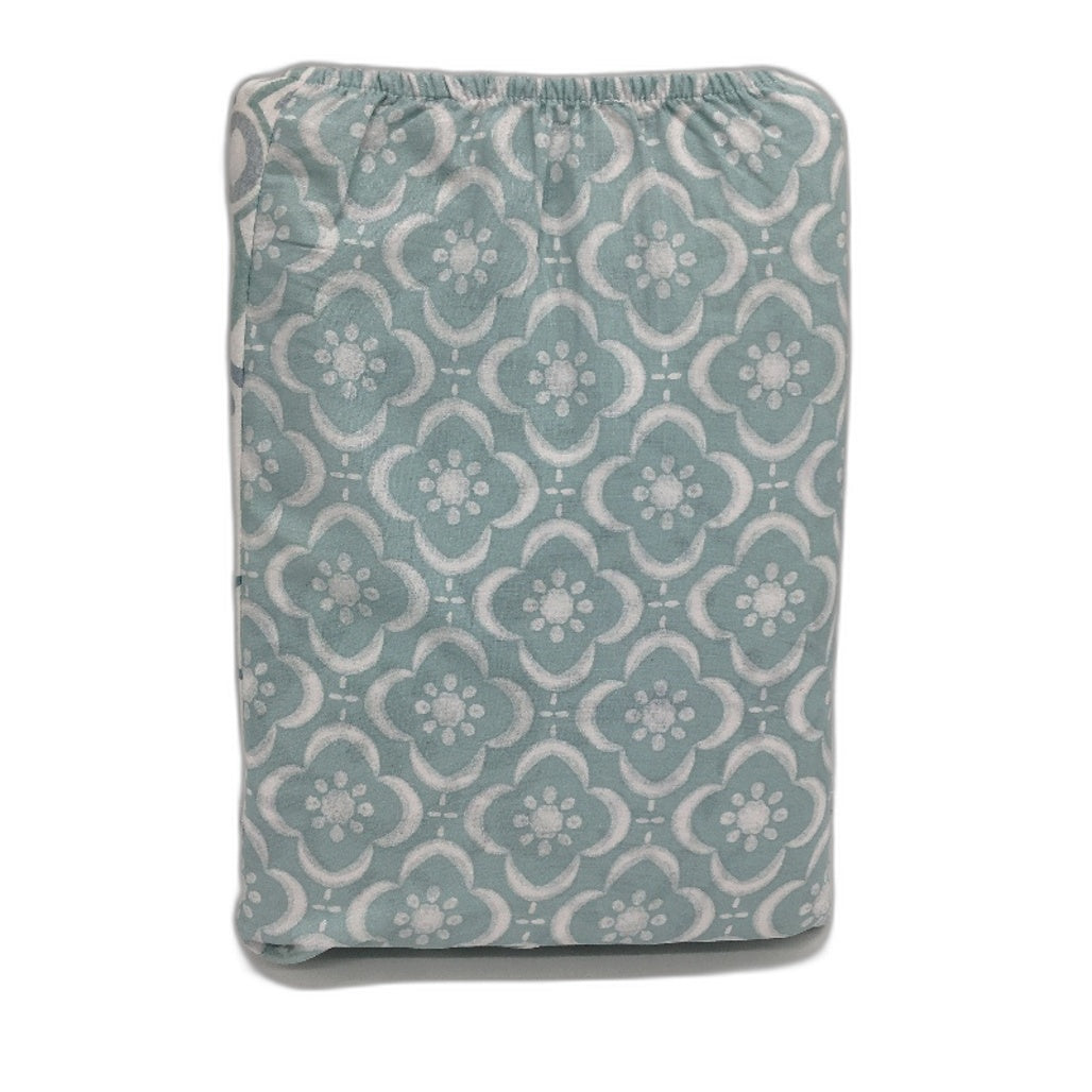 Easy Care Capri Blue White Reversible Cotton Rich Quilt Cover Set QUEEN NEW