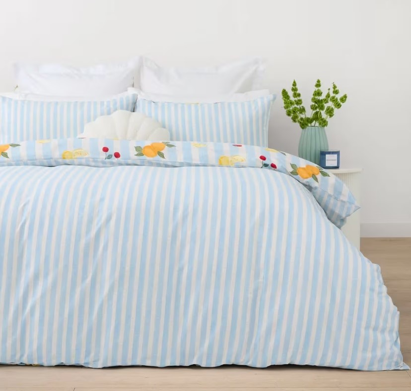 Easy Care Blue Sorrento Fruit Reversible Cotton Rich Quilt Cover Set QUEEN NEW