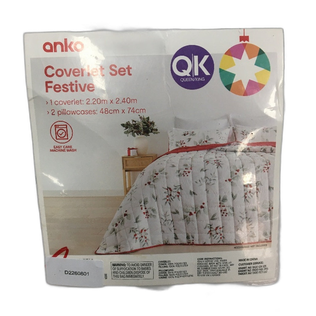 Home Decor Mistletoe Festive Christmas Reversible Coverlet Set Queen/King NEW