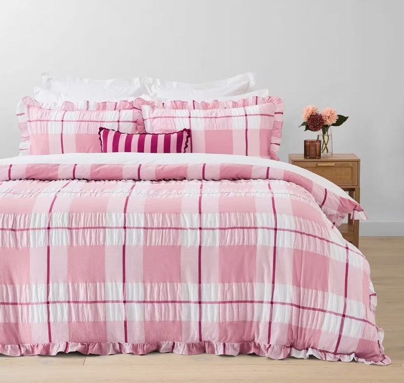 Easy Care Pink Ruffle Check Seersucker 100% Cotton Quilt Cover Set QUEEN Bed NEW