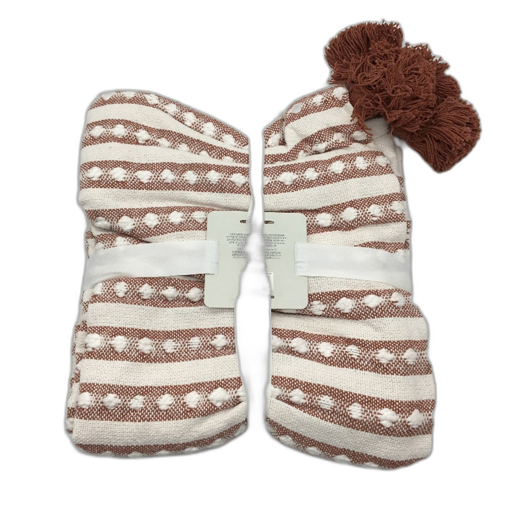 Target Coda Textured Rust & Cream Throw Blanket 127 x 152cm NEW