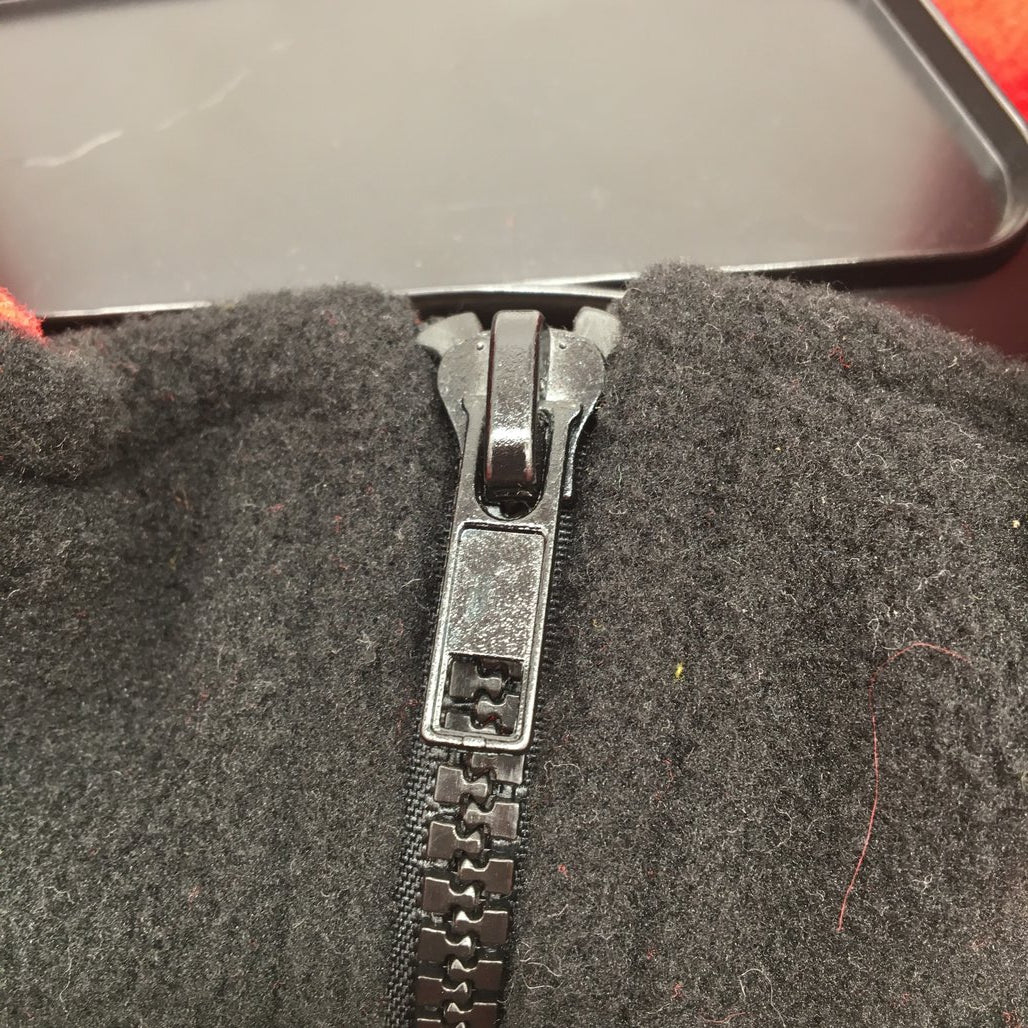 AFL Essendon Bombers Quarter Zip Black/Red Polar Fleece Ladies Size AU 14 NEW