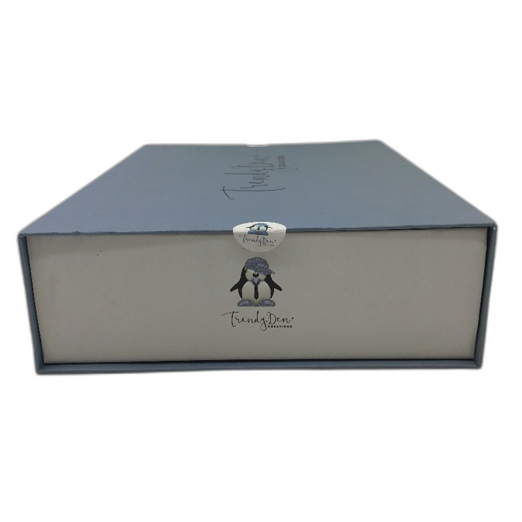 Trendy Den Creations 155cm x 120cm Blue Portable Throw Blanket w Carry Bag NEW