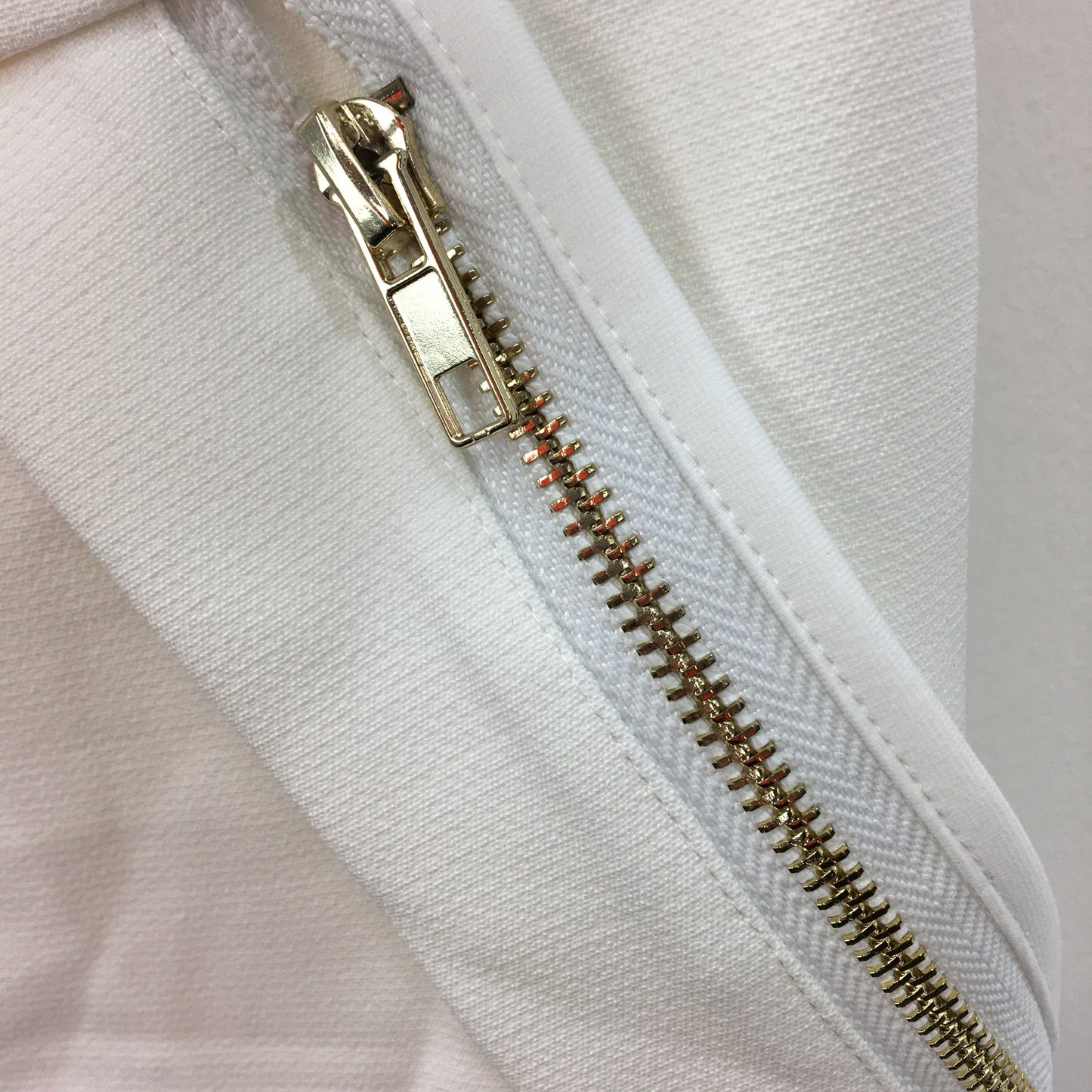 Miss Holly Sleeveless Gold Zip Pocket White Pantsuit Ladies Size XS NEW