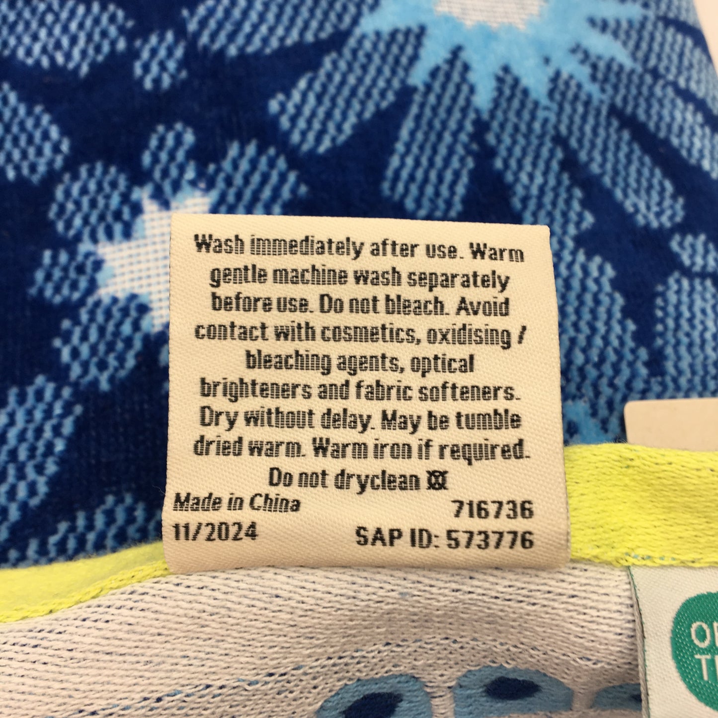 Sandy Cape 2pc Blue Neon Yellow Velour Jacquard Pattern Cotton Beach Towels NEW