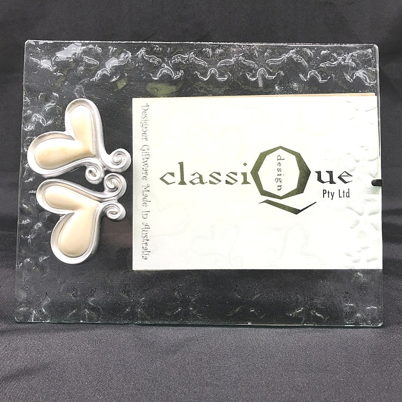 Classique Design 28x22cm Glass Photo Frame Heart Floral Themed
