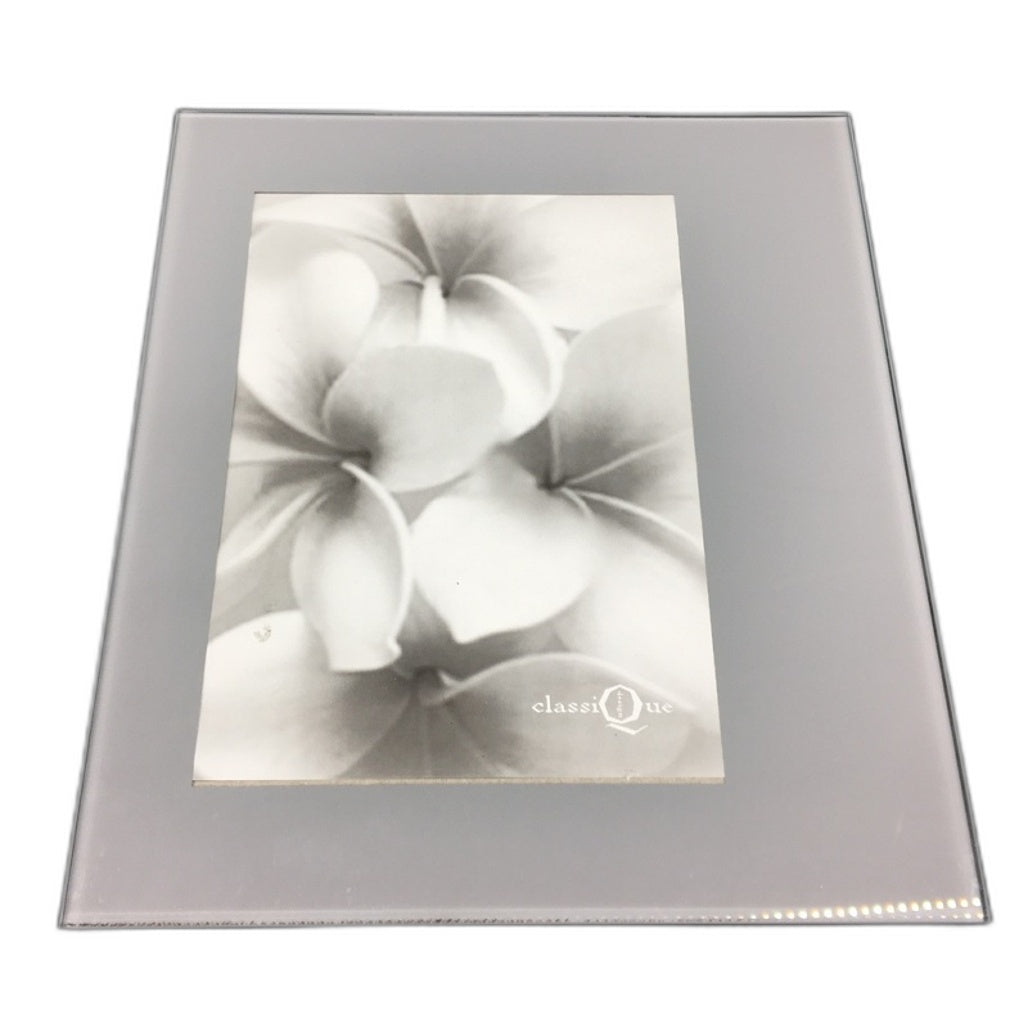 Classique Design Glass Picture Photo Frame Decor with Stand 23cm x 20cm NEW