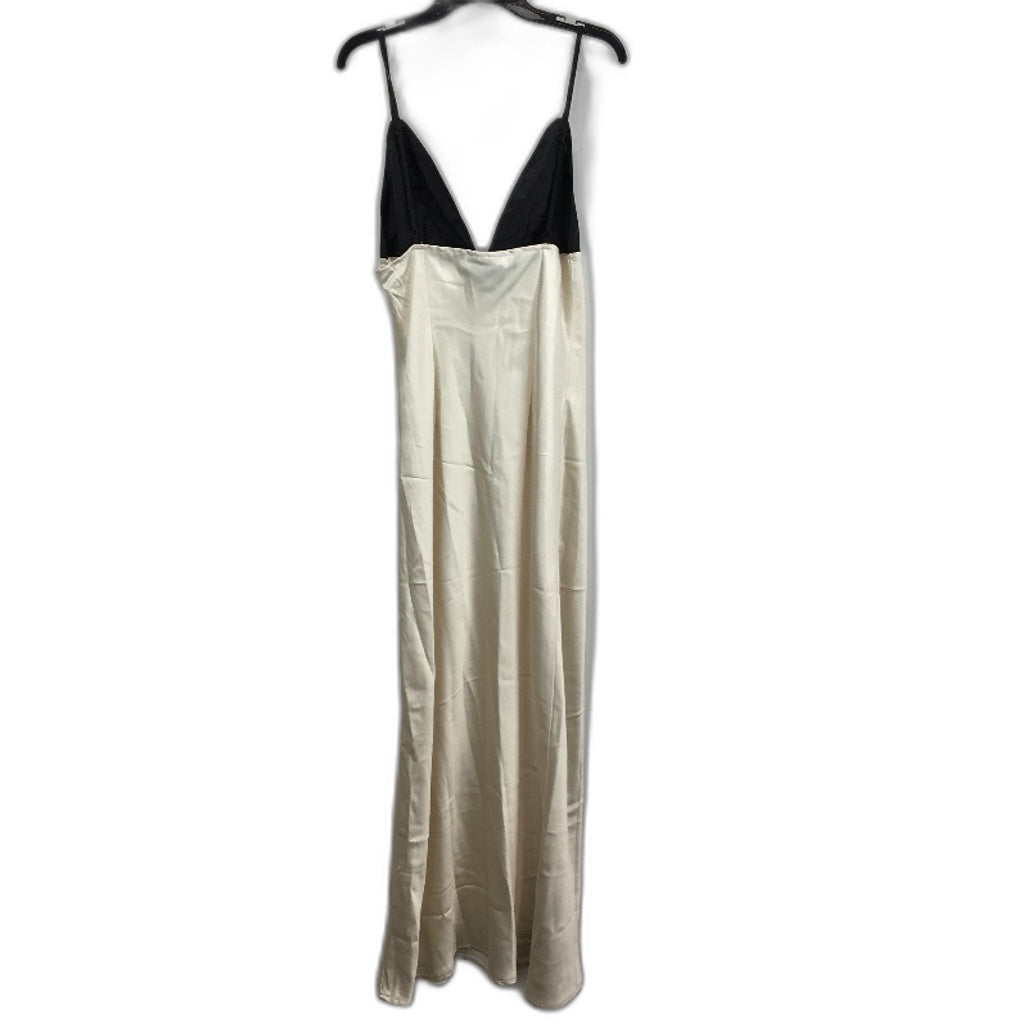 Alice In The Eve Ivory & Black Satin-Like Maxi Slip Dress Ladies Size Medium NEW