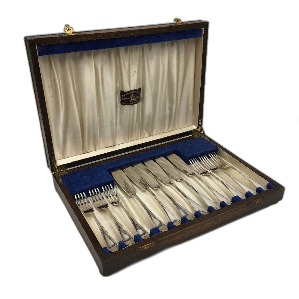 ANTIQUE Viners Ltd England Sheffield EPNS Silver Cuttlery Set In Wooden Box