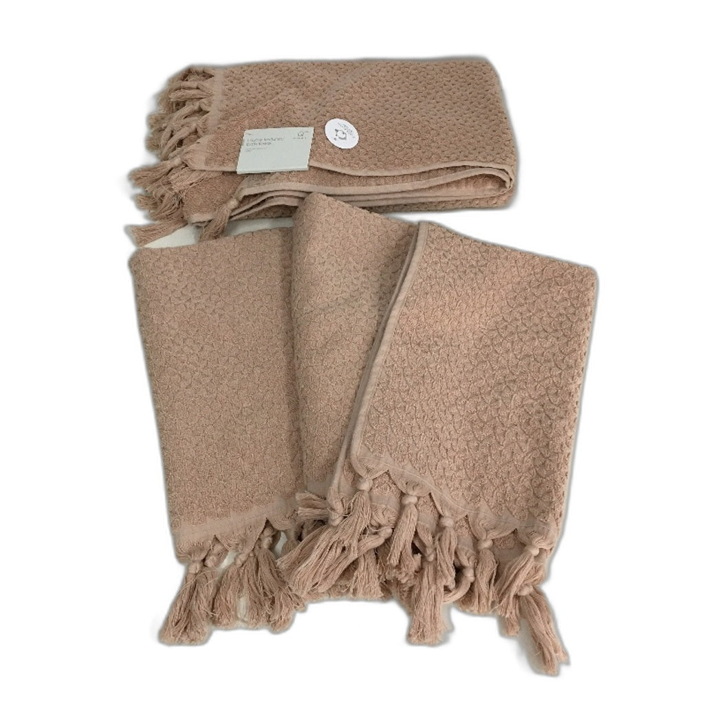Target Australian Cotton Laynie Textured Blush 1 Bath & 3 Hand Towel Set NEW
