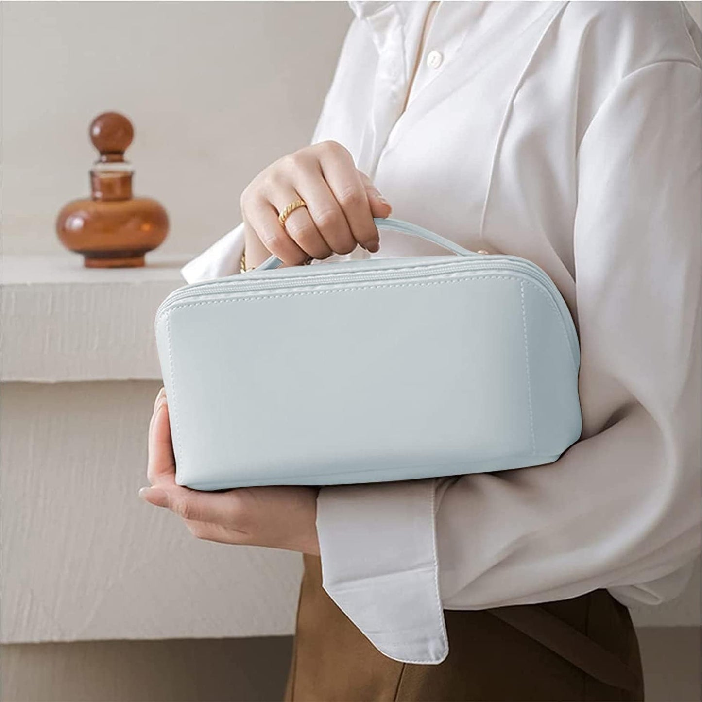 Portable Large Capacity Waterproof Cosmetic Bag for Travel Storage NEW