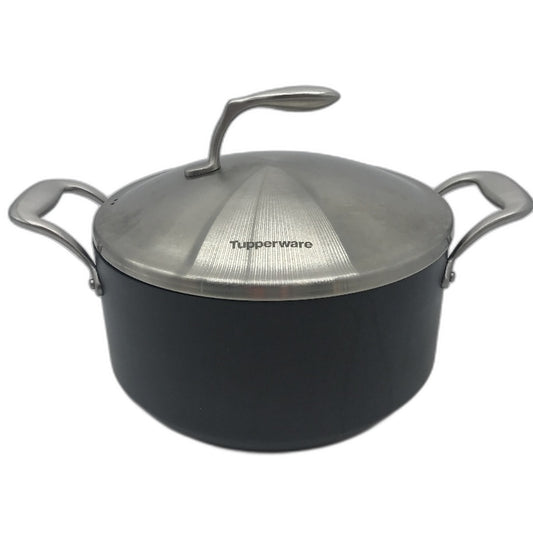 Tupperware 4.9L Dutch Oven Non Stick Coating Oven Safe Encapsulated Base