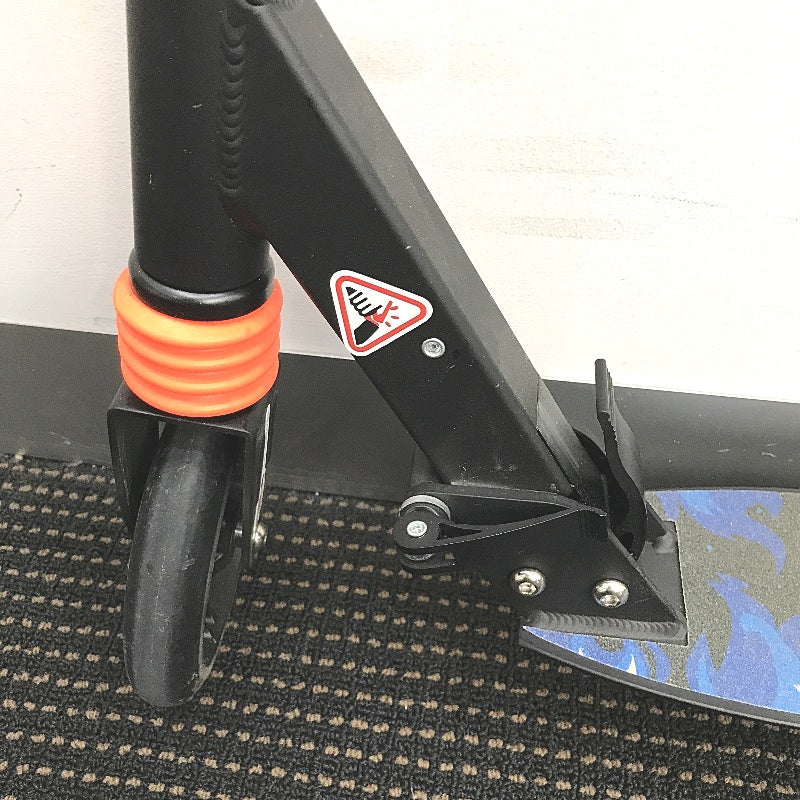 Leap Sports Kids' Lightweight Foldable Aluminum Black Push Kick Scooter DEMO