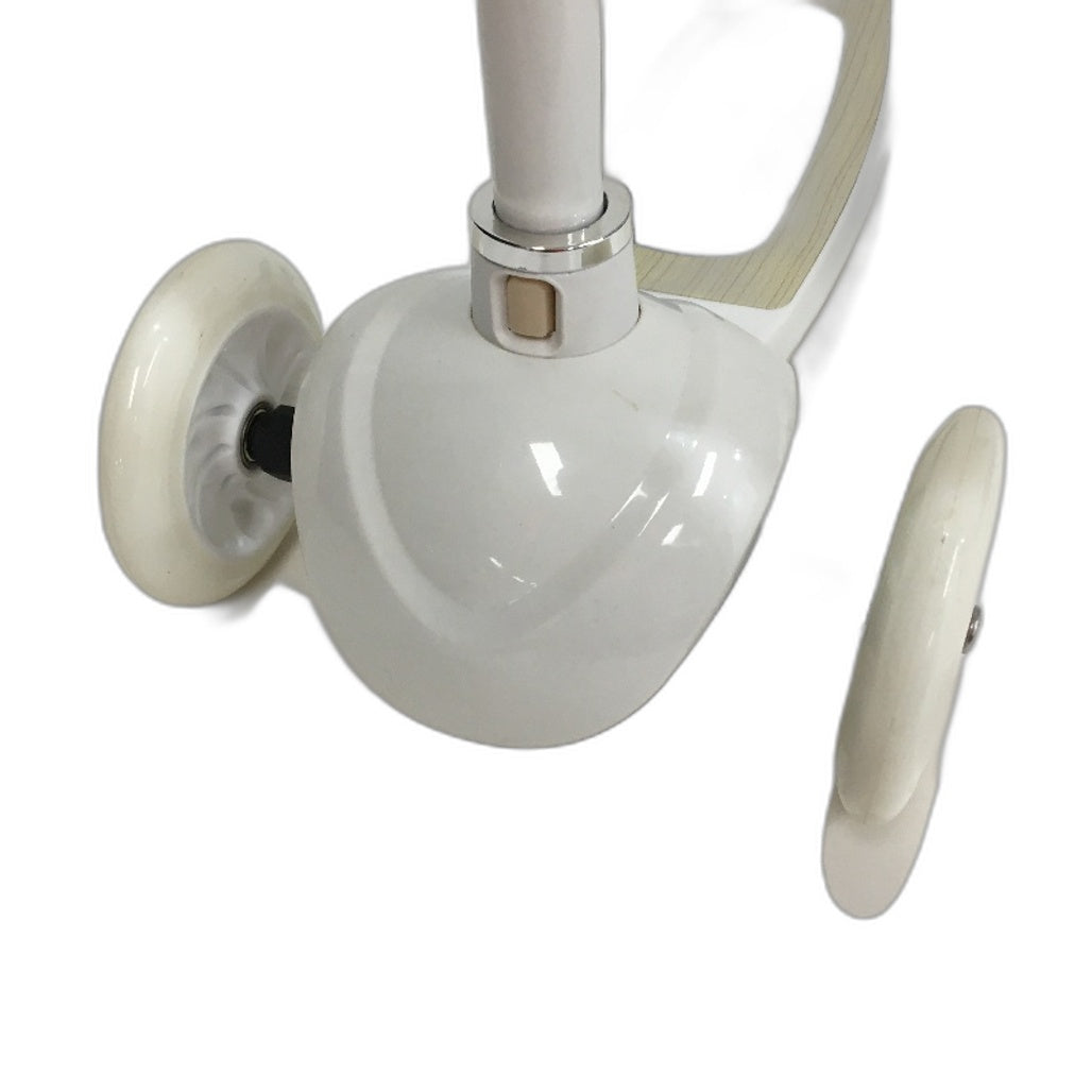 Multicoloured Three Wheel Tri Scooter With Detachable Basket For Kids