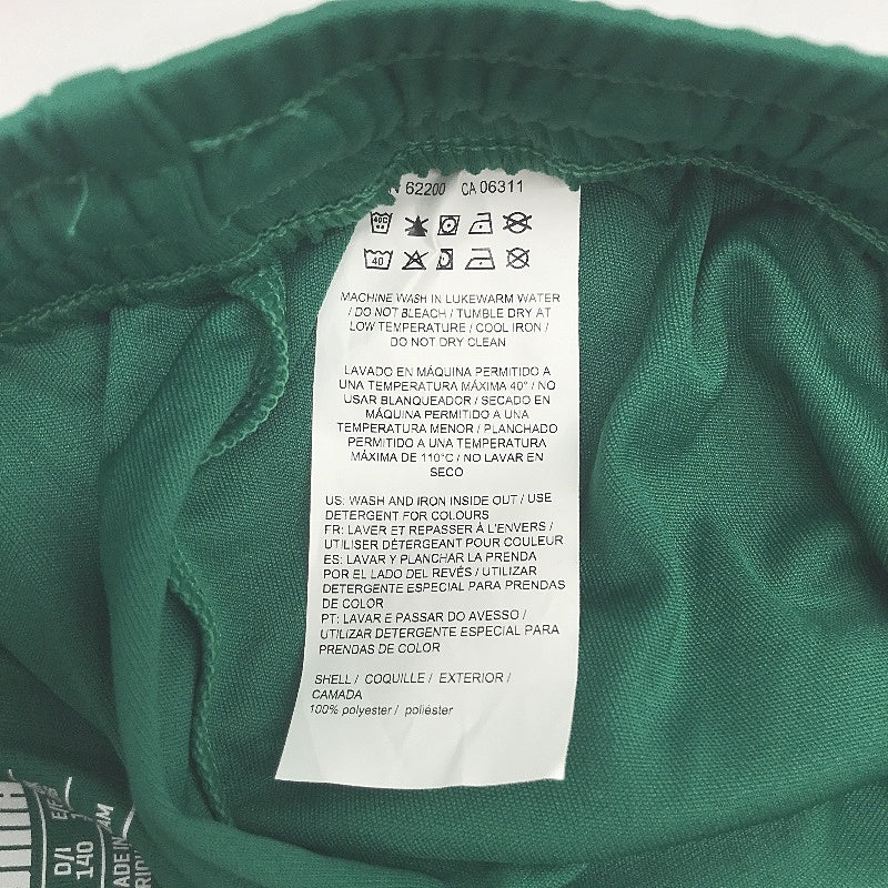 PUMA  Green Velize Lightweight Training Shorts Without Innerslip Youth Size M