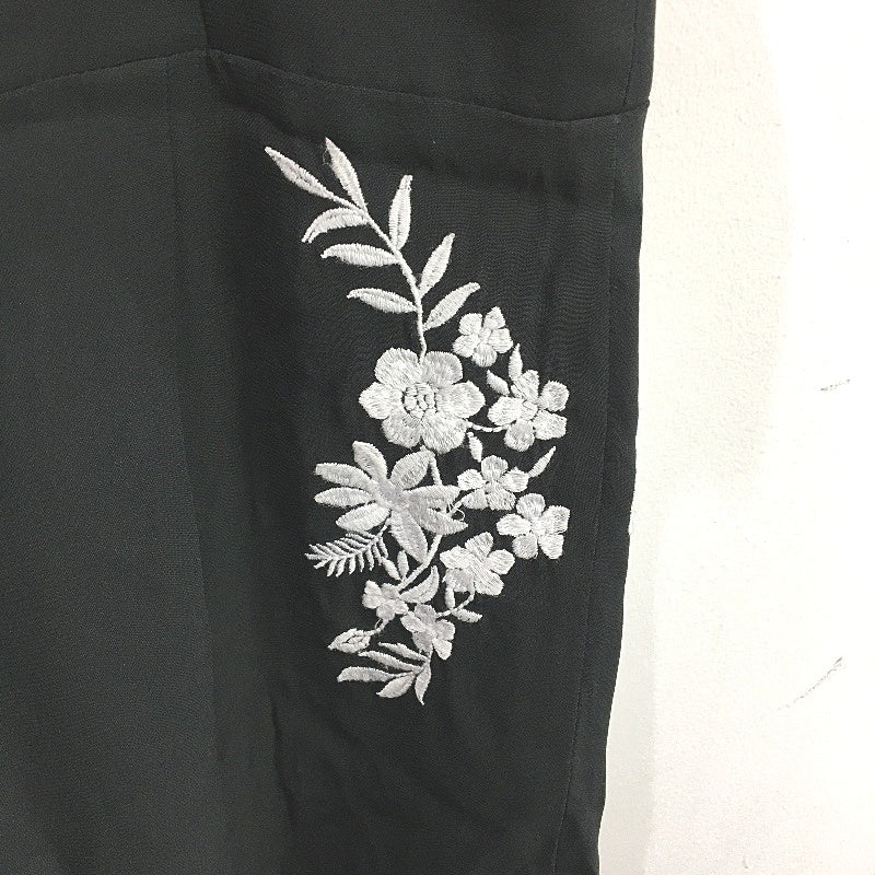 Forever New Black Floral Embroidered High Neck Half Leg Playsuit Ladies Sz AU 8