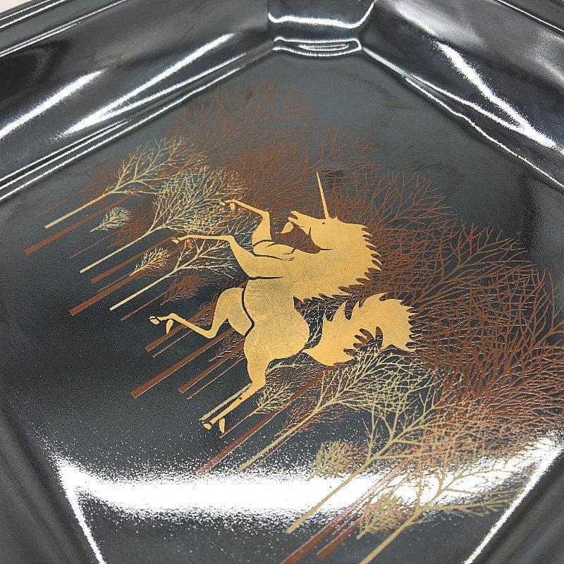 VINTAGE Otagiri Japan Black With Gold Unicorn Lacquerware Decorative Plate 21cm