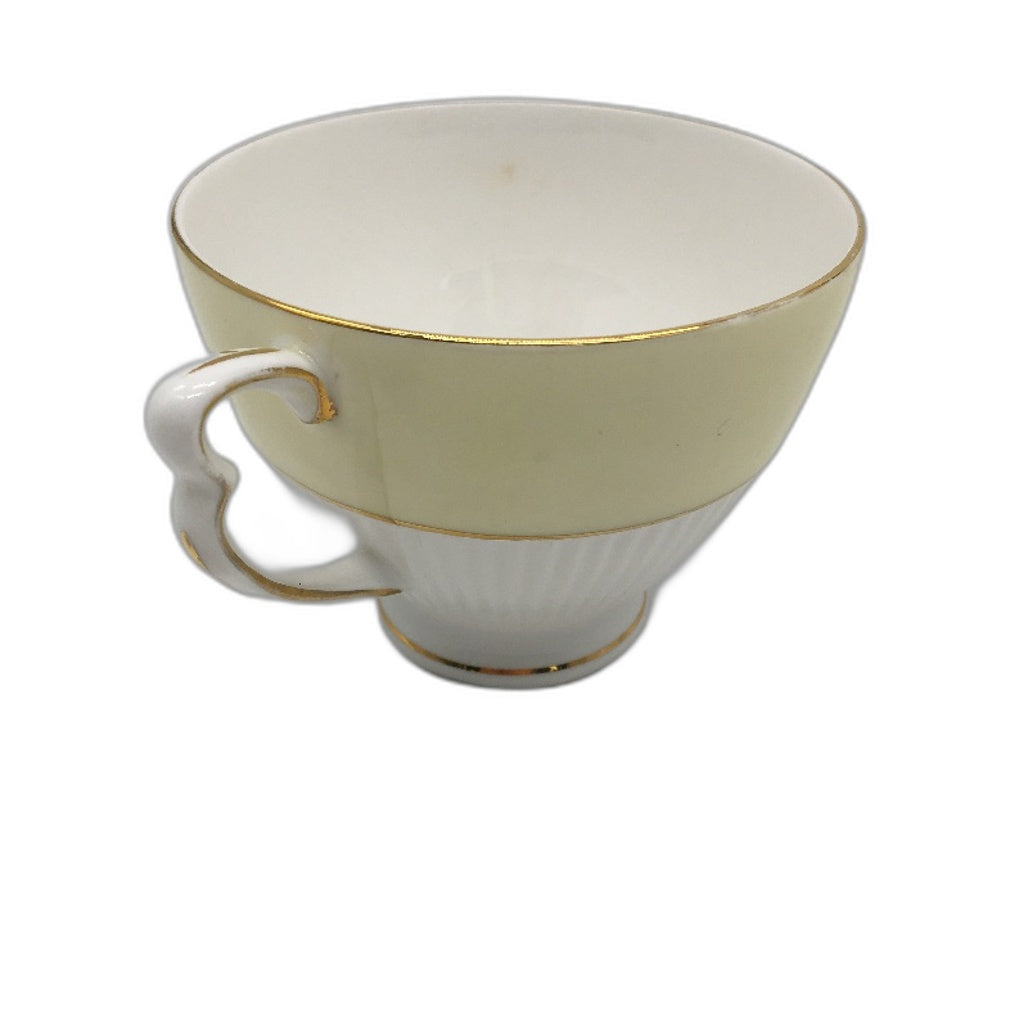 VINTAGE Colclough Bone China Made In England Pastel Yellow 3Pce Tea Cup Set