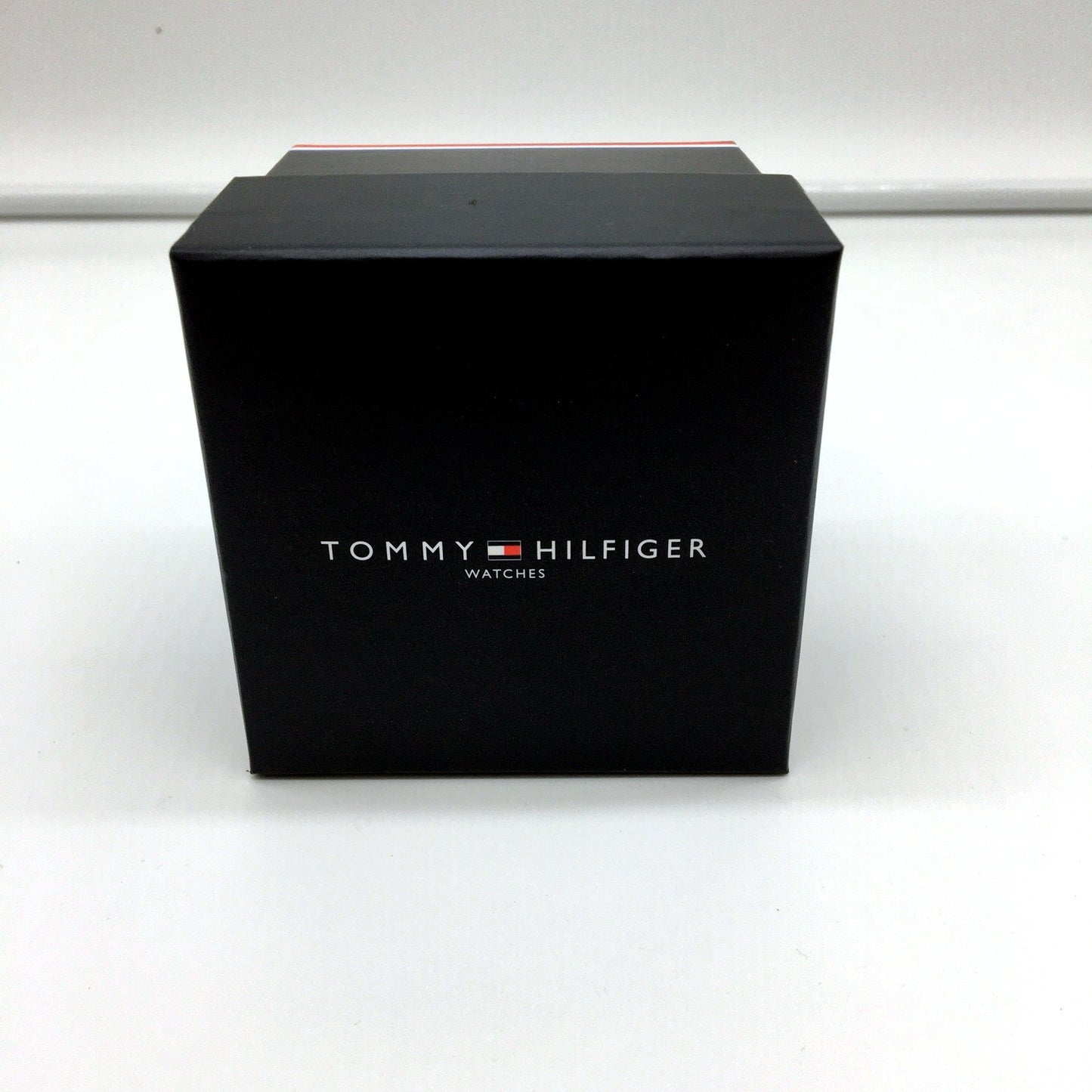Tommy Hilfiger Mens Chronograph Wrist Watch with Black Leather Strap In Box NEW