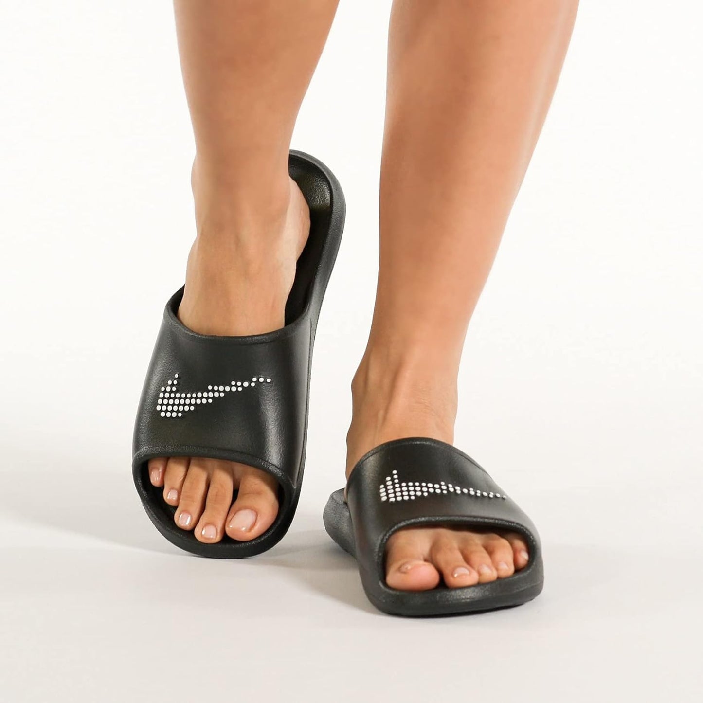 Nike Victori One Black & White Athletic Outdoor Shower Slide Women US 7 NEW