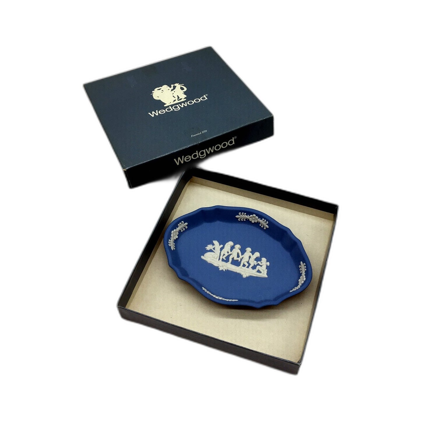VINTAGE Wedgwood Light Blue Decorative Ceramic Plate Silhouette Design In Box