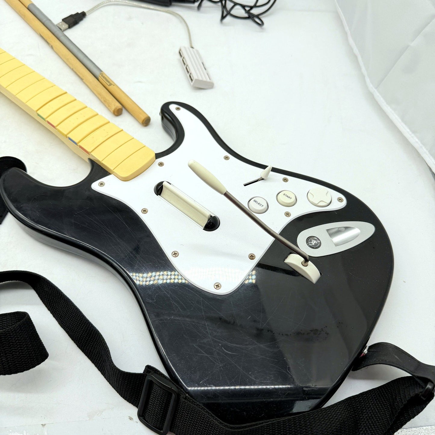 VINTAGE 2007 PS2 PS3 Rock Band Instrument Edition Drums & Fender Guitar