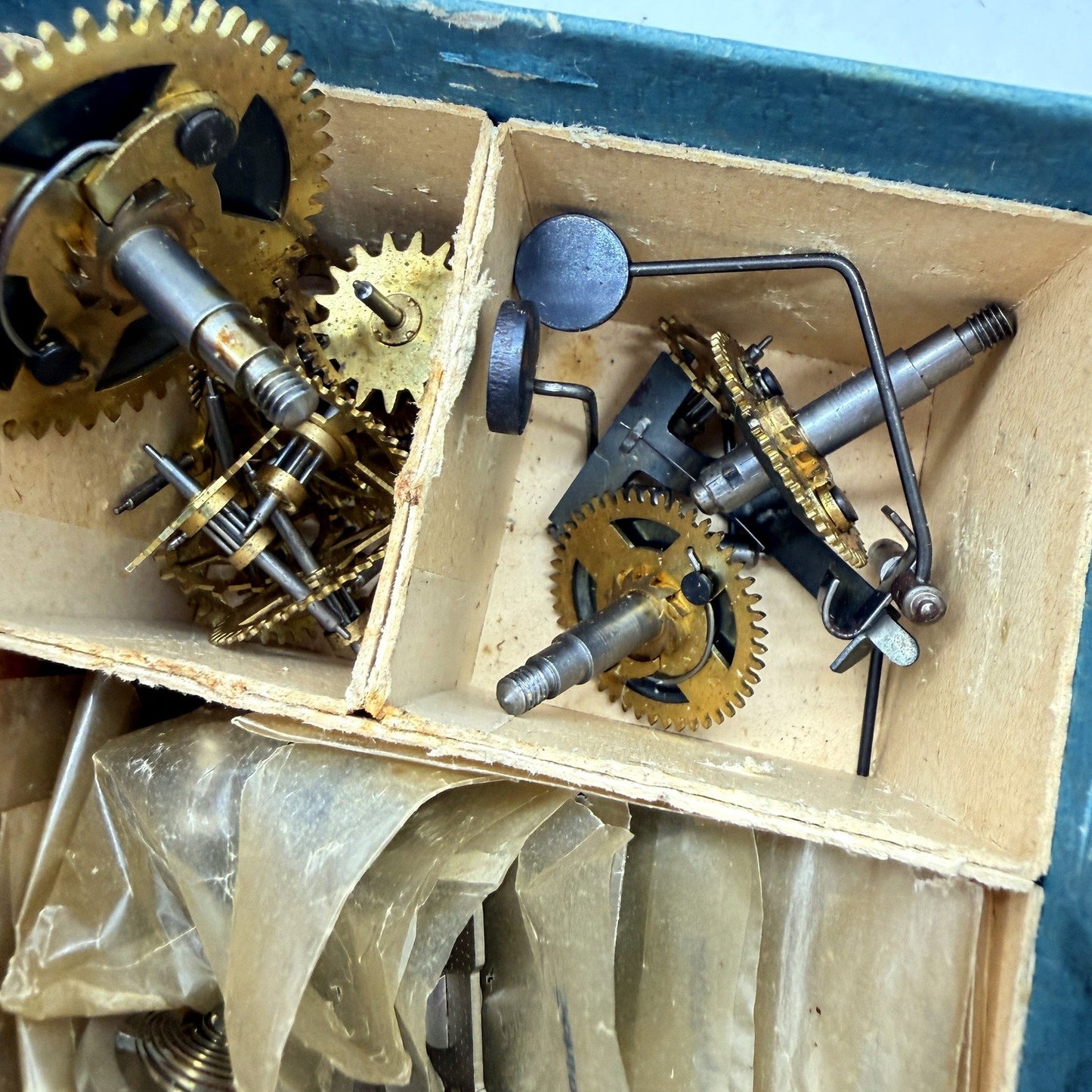 VINTAGE Clock Movement Parts By Peter Weckerwerk Ersatzteilpackung In Box