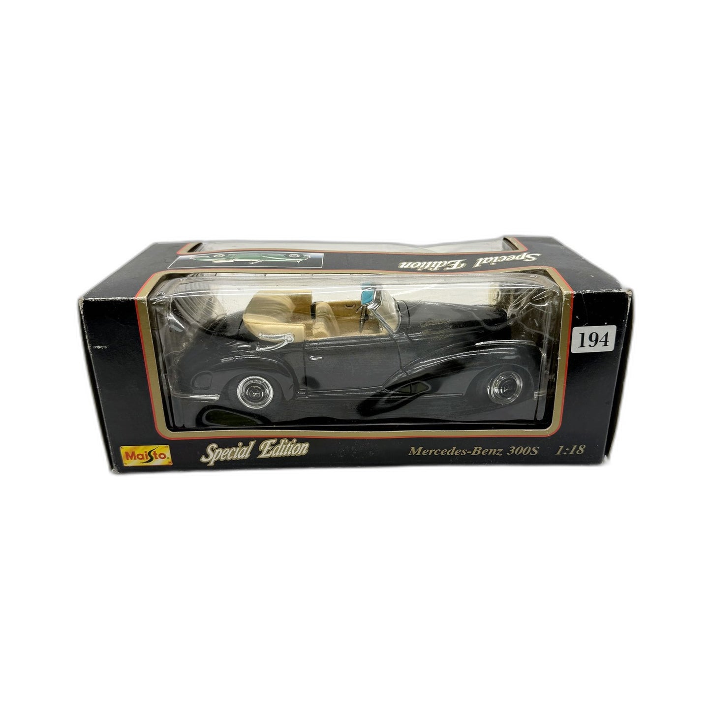 Maisto 1:18 Scale Mercedes-Benz 300S 1955 Collectible Model Car Black Diecast