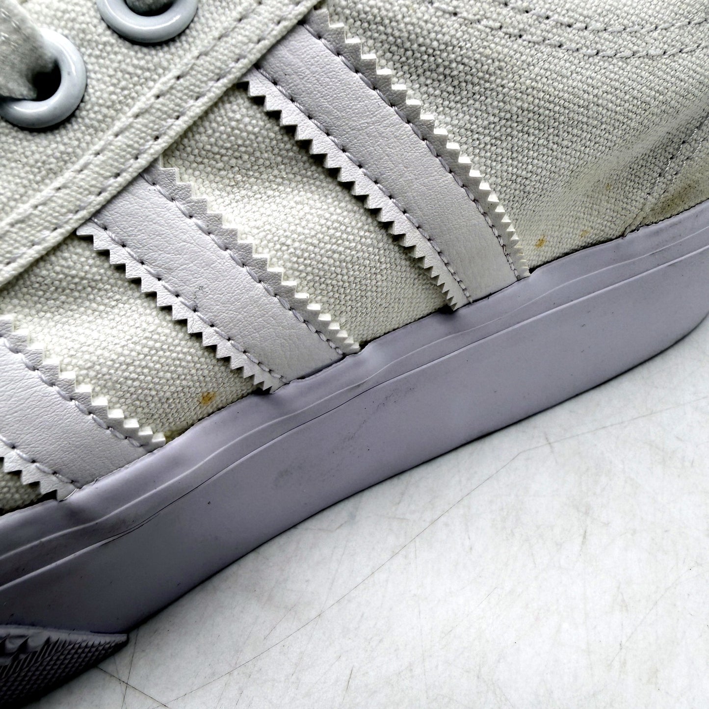 adidas Womens Nizza Platform Canvas White Sneakers - US Size 8.5 DEMO