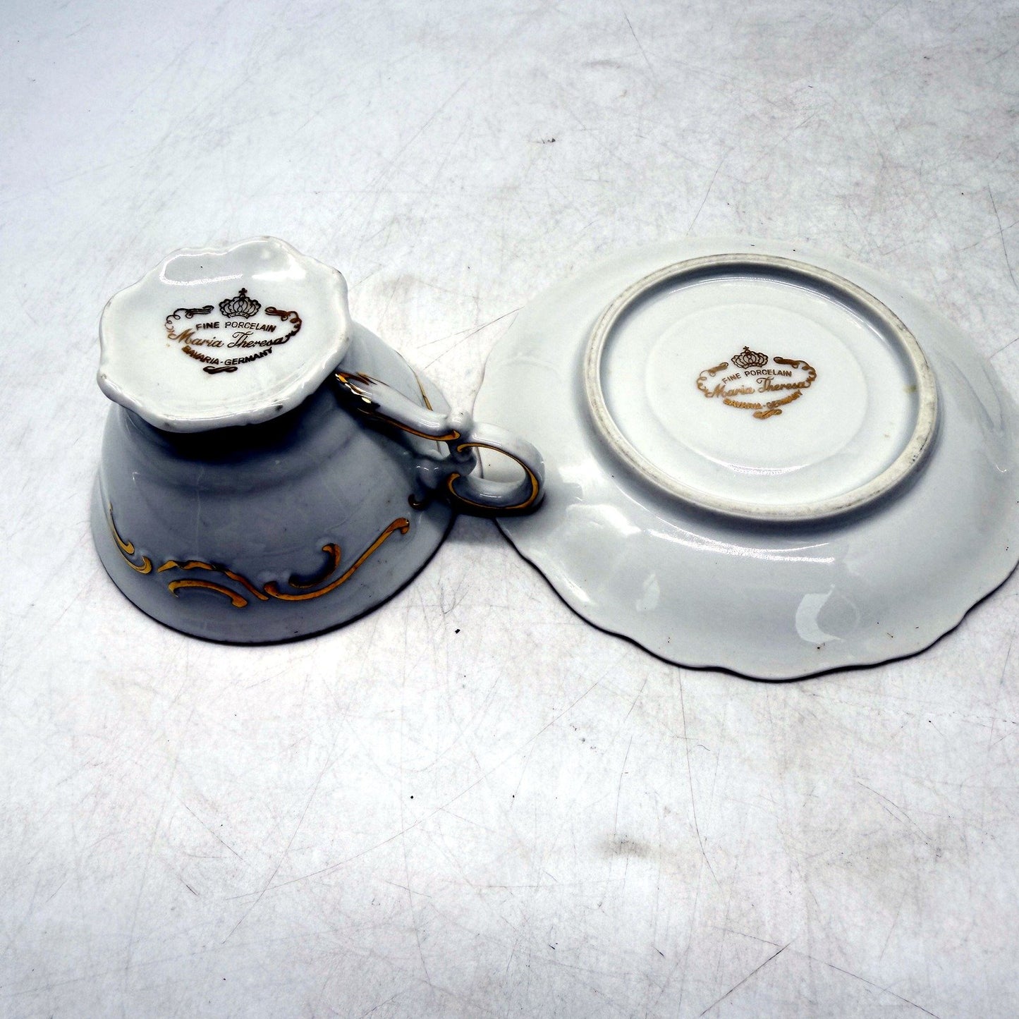 Bavaria Germany Maria Theresa Fine Porcelain 4 Expresso Cup & 6 Saucers Set