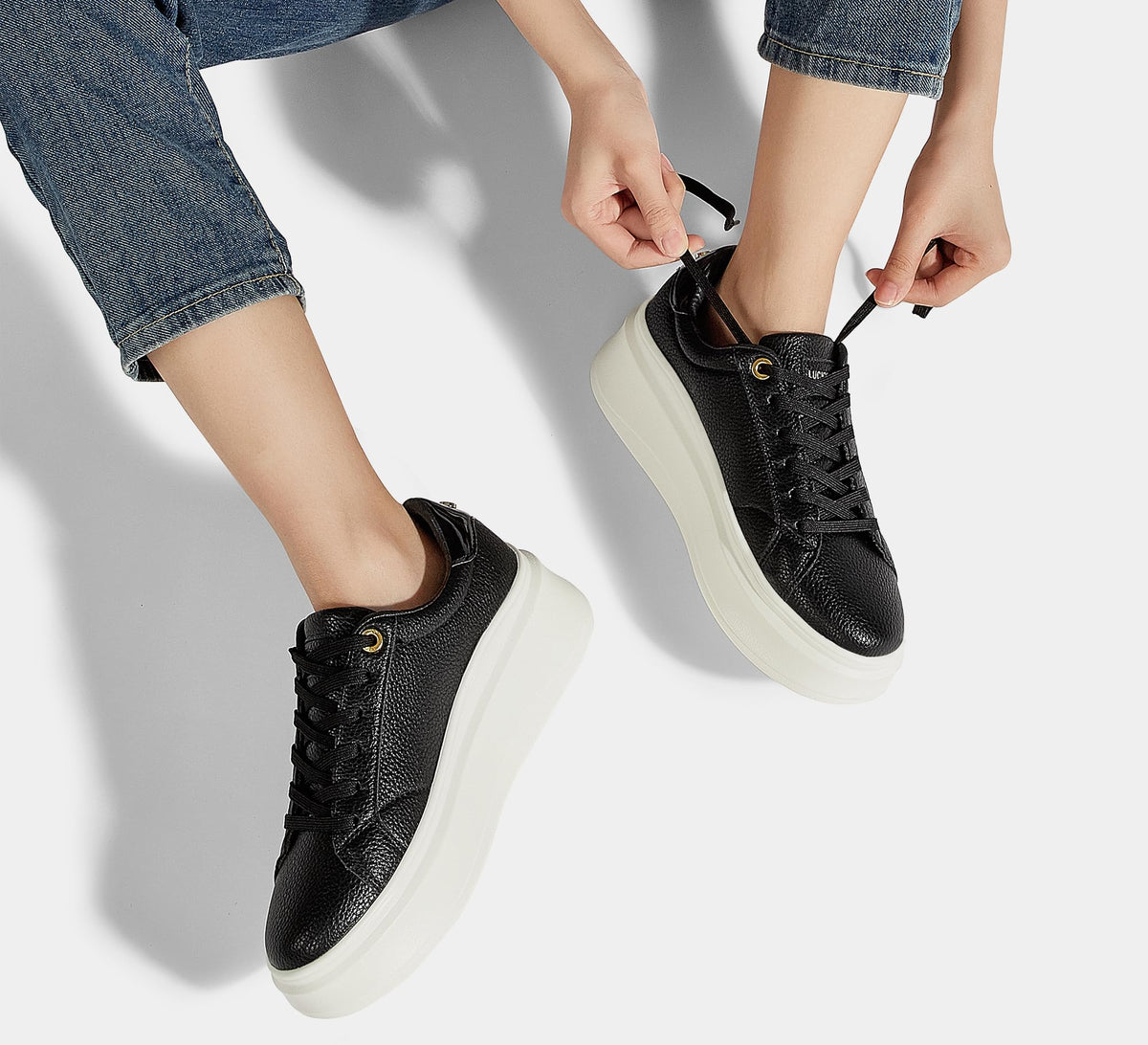 LUCKY STEP Black Faux Leather Classic Fashion Sneakers Trainers Women US 10 NEW