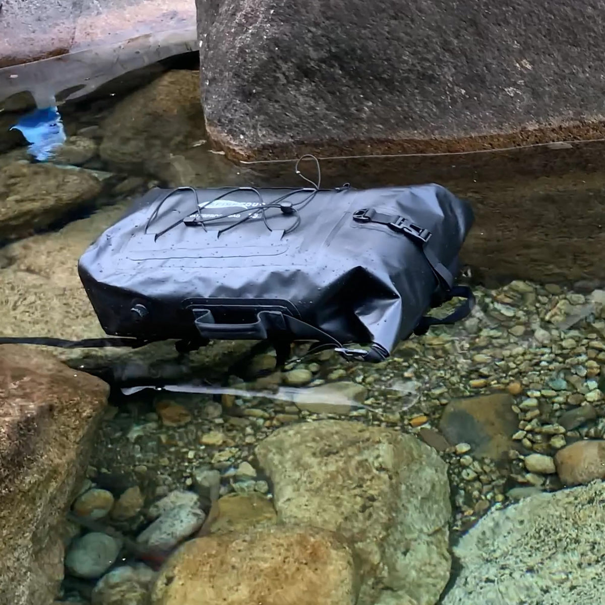 AFISHTOUR 35L Dry Bags Waterproof Floating Dry Bag Backpack, Roll-Top, Black NEW