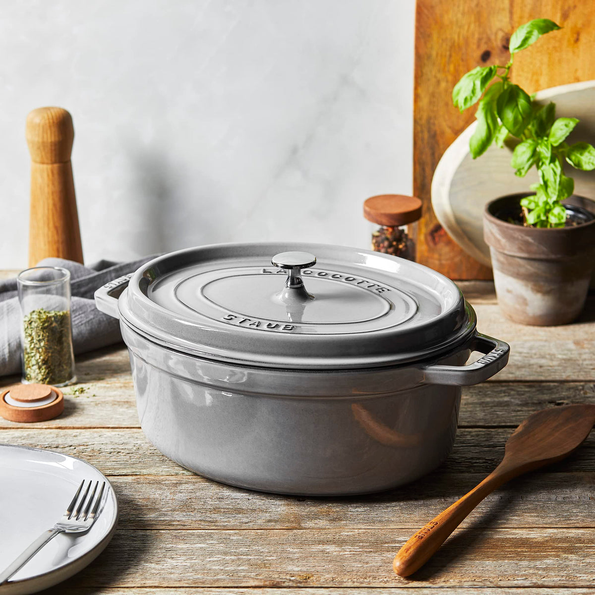 Staub Graphite Grey Cast Iron Dutch Oven Oval Cocotte Roaster 31cm NEW