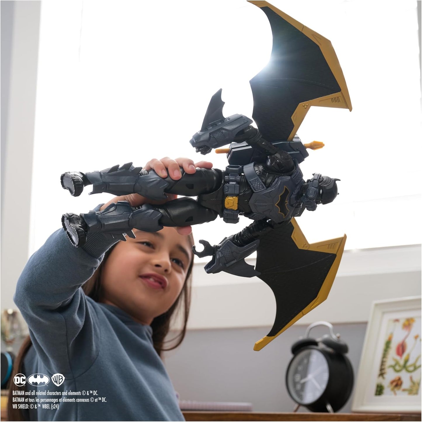 Spin Master 12-Inch Multicolor Batman Action Figure with Expandable Wings DEMO