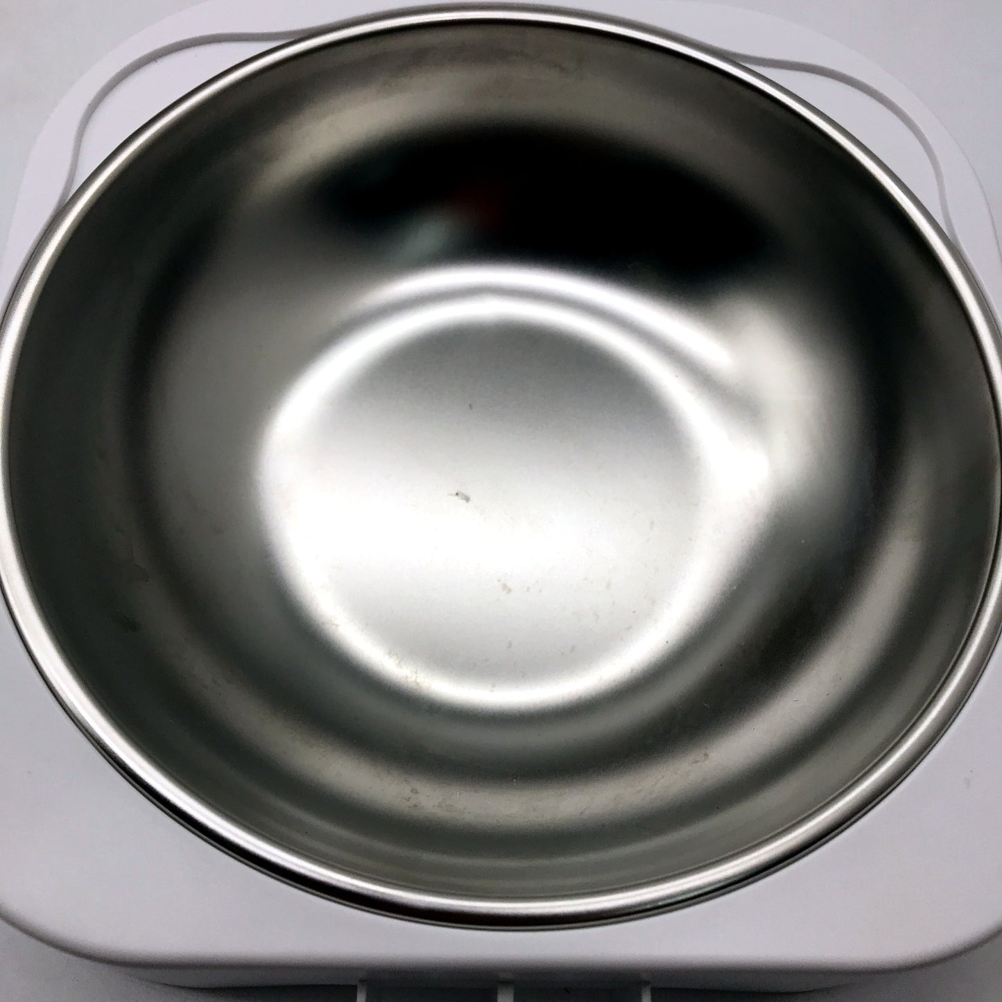 Frienhund Automatic Feeders White-100W Acrylonitrile Butadiene Styrene
