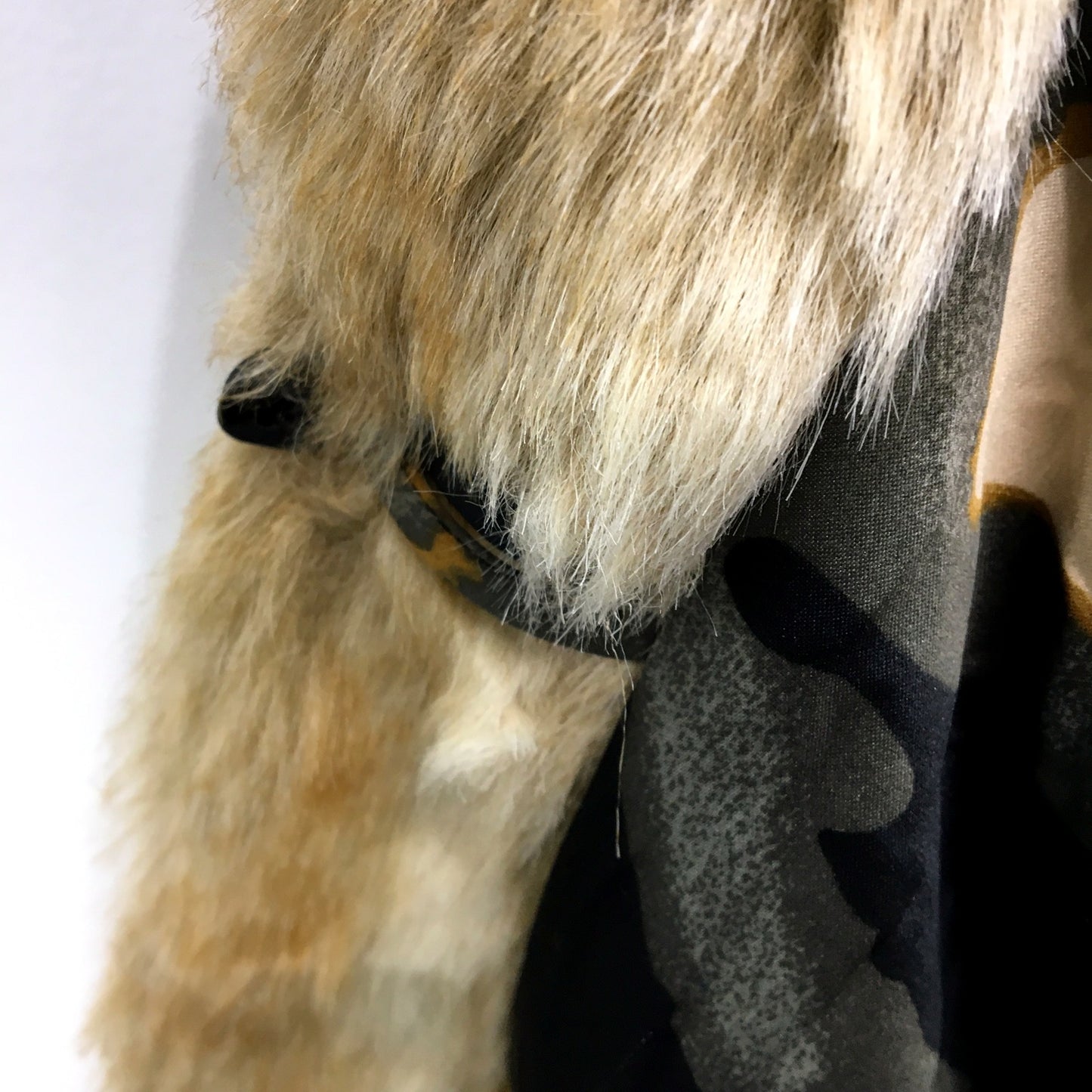 Charlie Brown Womens Faux Fur Coat Warm Comfortable Tan/Brown Size 10 NEW