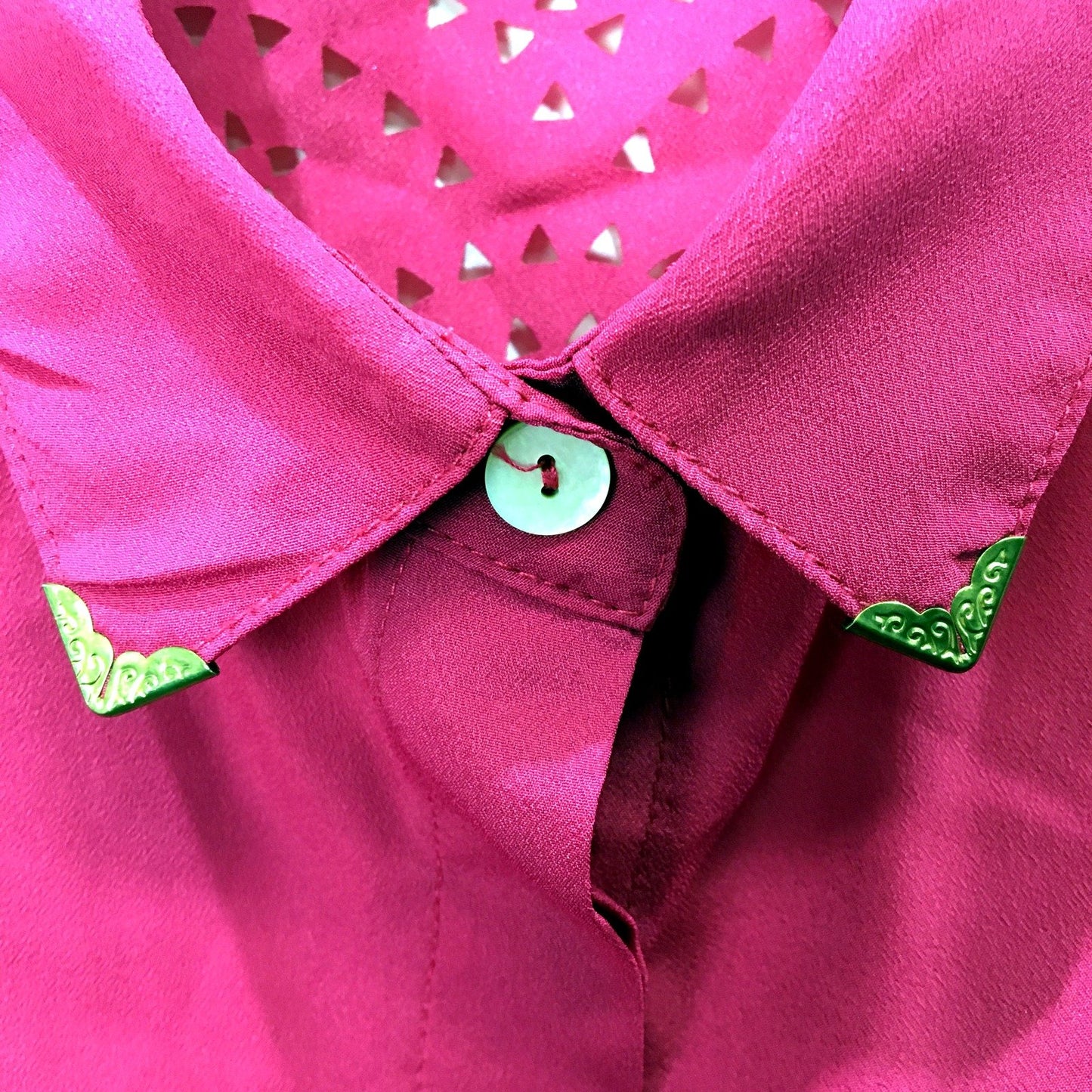 Rusty Womens Sleeveless Blouse Sleeveless Fuchsia Cutout Blouse - Stylish Size 8