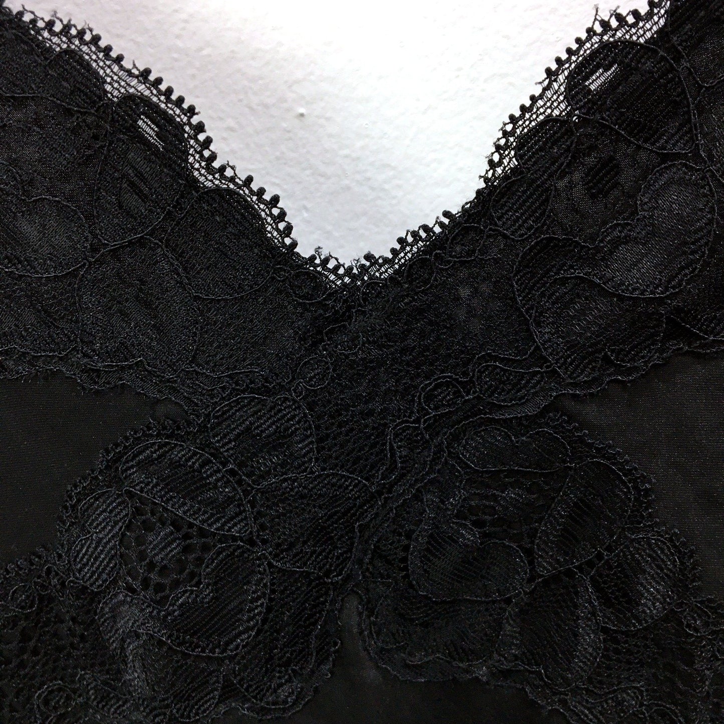 Chloe Slip Dress Sleepwear Womens & Lola Lace Spaghetti Strap Slip Dress in NEW