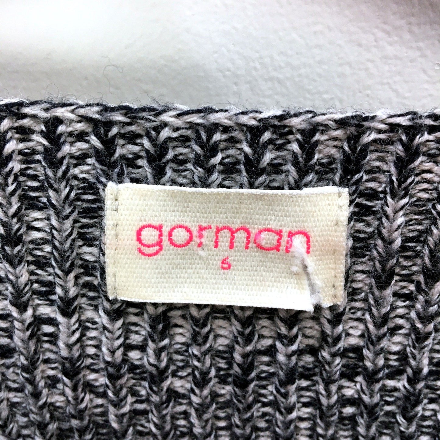 Gorman Womens Fringed Knit Pullover Sweater in Black and Gray, Size 6
