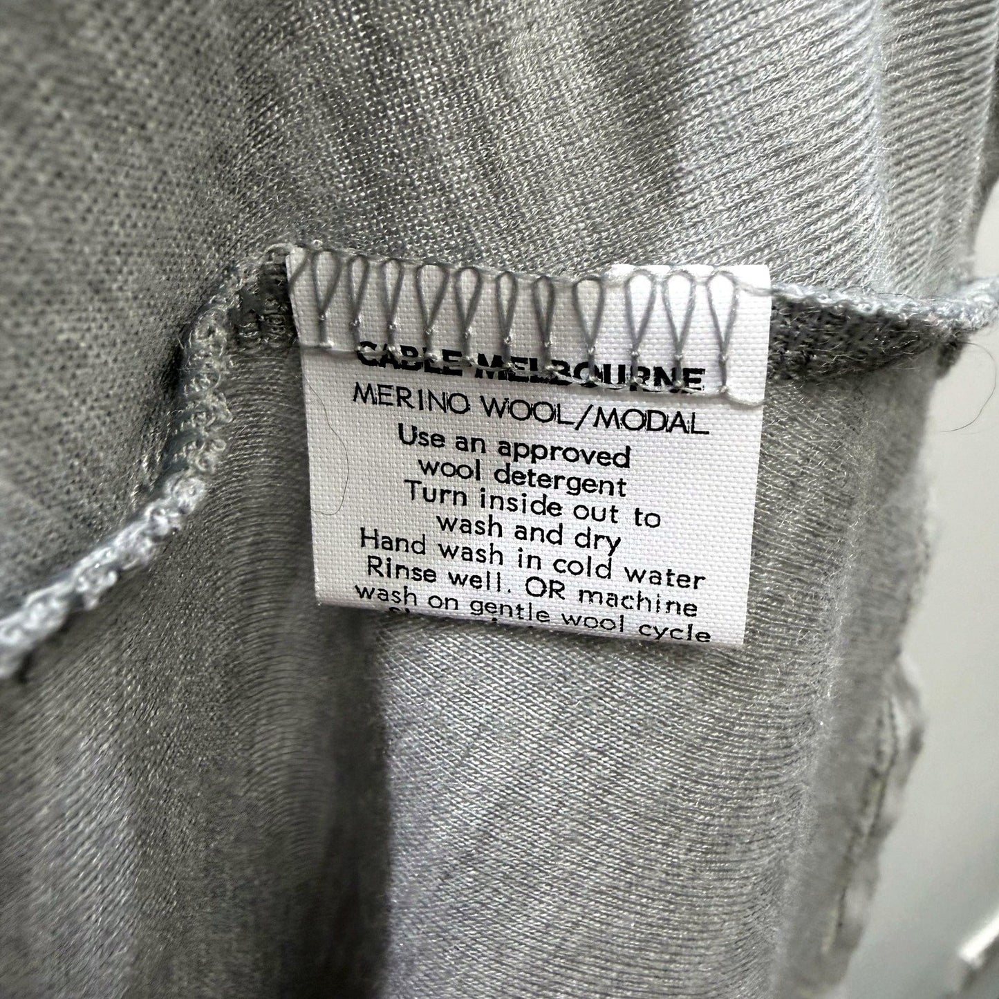 Cable Melbourne Womens Basics Pullover Sweatshirt in Gray, Size M